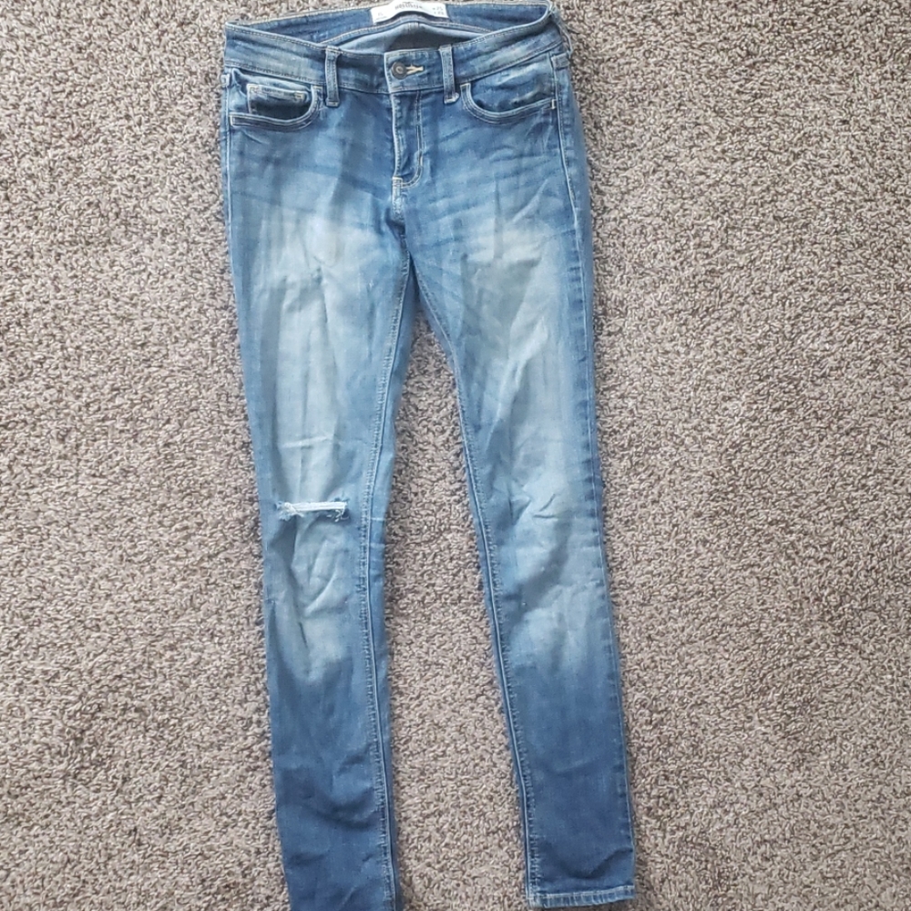 Hollister skinny jeans